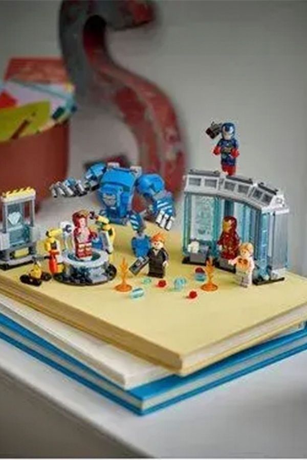 Конструктор LEGO&reg; Marvel Лабораторія Залізної Людини: зал обладунків з мініфігурками 76315 ЦБ-00276393 фото