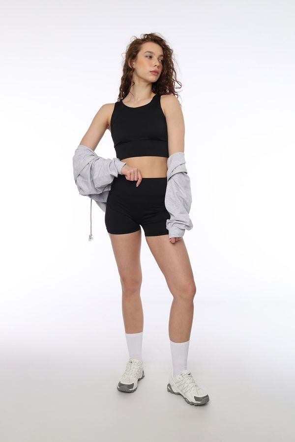 Топ фітнес жіночий колір чорний 44 ЦБ-00288760 фото