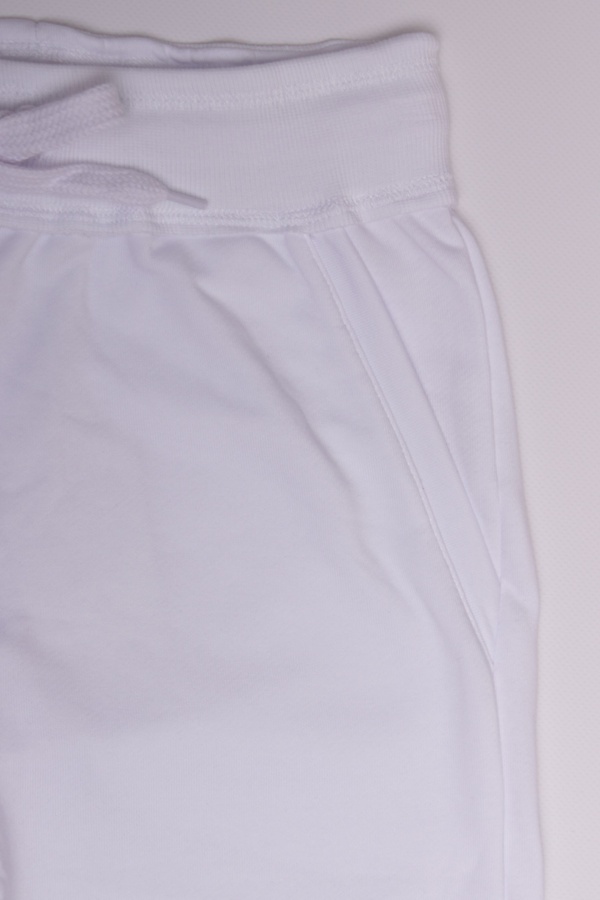 Женские спортивные шорты 42 цвет белый ЦБ-00192040 SKT000847902 фото