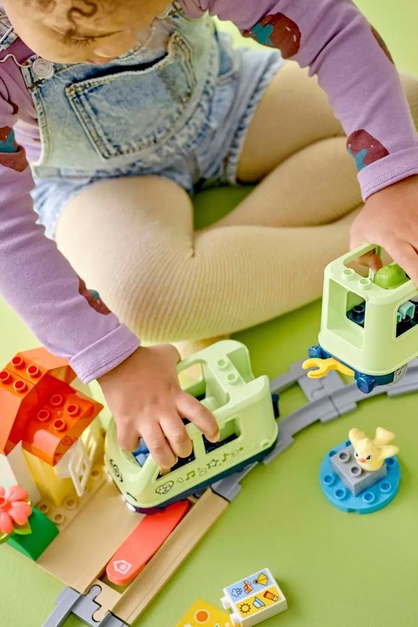 Конструктор LEGO DUPLO - Інтерактивний пригодницький потяг, 57 деталей 10427 ЦБ-00283684 фото