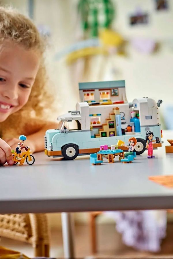 Конструктор LEGO Friends &ndash; Приключения на фургоне дружбы, 778 деталей 42663 ЦБ-00283686 фото