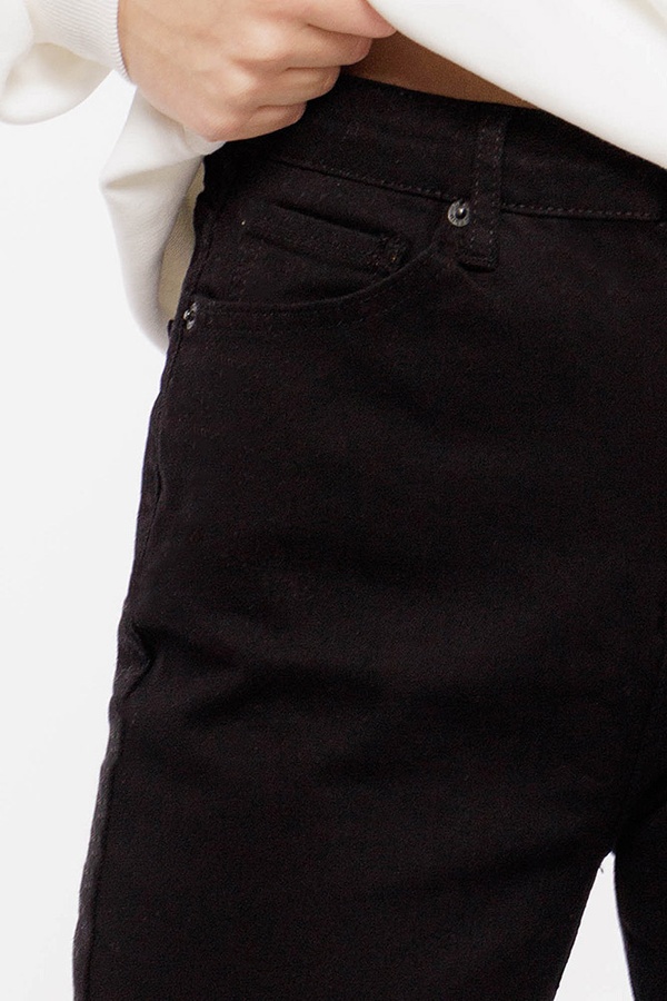 Женские джинсы 48 цвет черный ЦБ-00202932 SKT000873222 фото