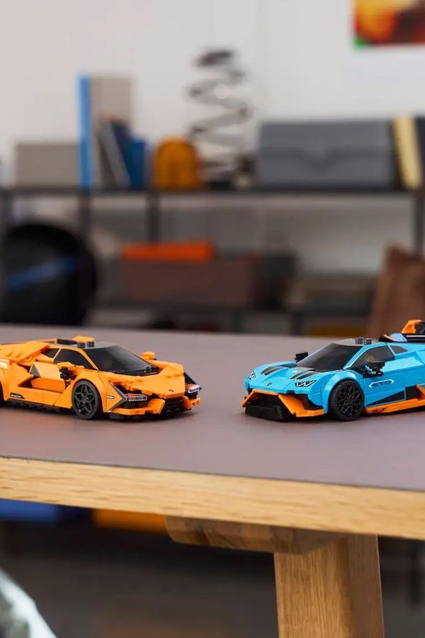 Конструктор LEGO Speed Champions Lamborghini Revuelto та Hurac&aacute;n STO, 607 деталей 77238 ЦБ-00282674 фото