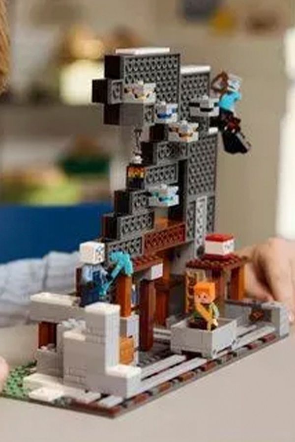 Конструктор LEGO Minecraft Шахта &laquo;Кайло&raquo; 21277 ЦБ-00279943 фото