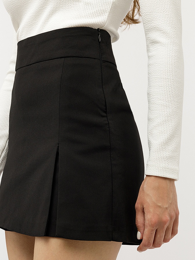 Жіночі шорти-спідниця 46 колір чорний ЦБ-00227834 SKT000927613 фото