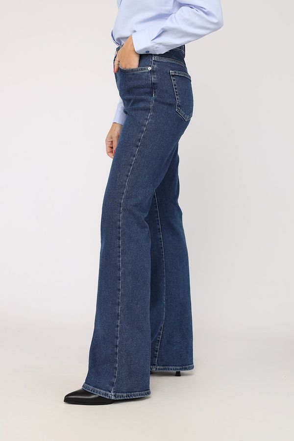 Джинси bootcut жіночі колір темно-синій 50 ЦБ-00283992 фото