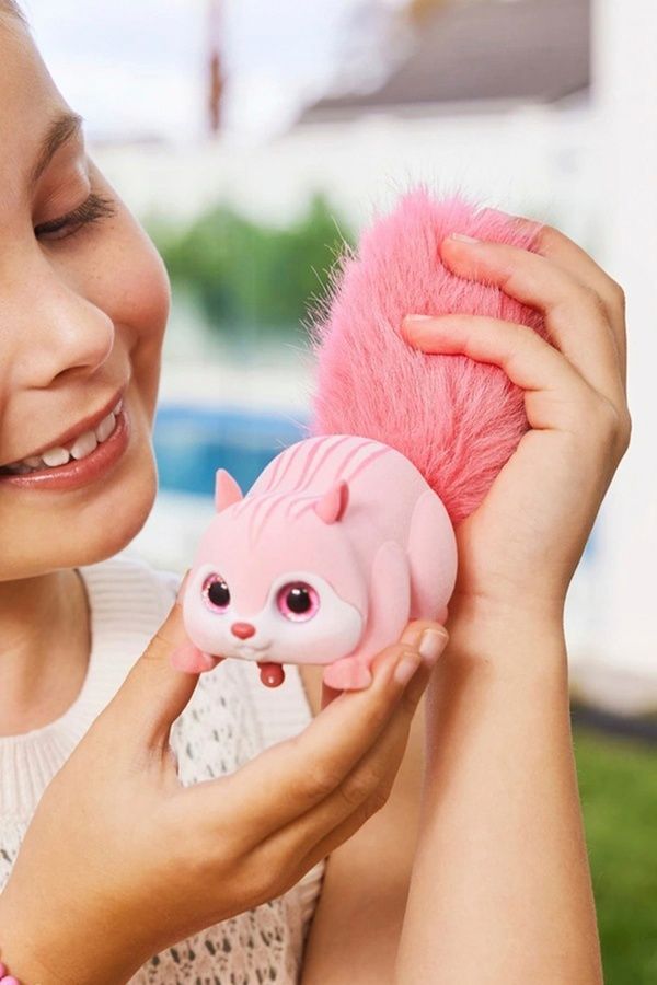 Интерактивная игрушка PETS ALIVE S1 &mdash; Белочка в нежном розовом цвете 9565B ЦБ-00295590 фото