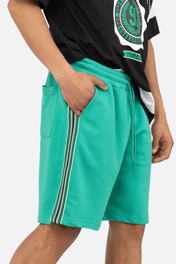 Мужские спортивные шорты 44 цвет зеленый ЦБ-00245607 SKT000982184 фото