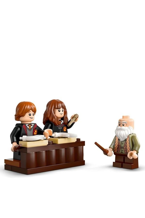 Конструктор LEGO Harry Potter - Замок Гоґвортс: урок чарів (76442) 76442 ЦБ-00269237 фото