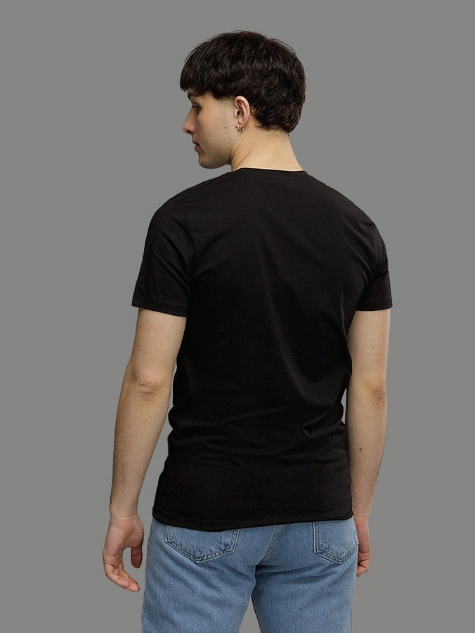 Чоловіча футболка регуляр 52 колір чорний ЦБ-00216078 SKT000899973 фото