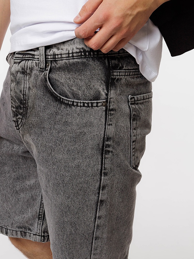 Чоловічі джинсові шорти мом 44 колір сірий ЦБ-00218859 SKT000905535 фото