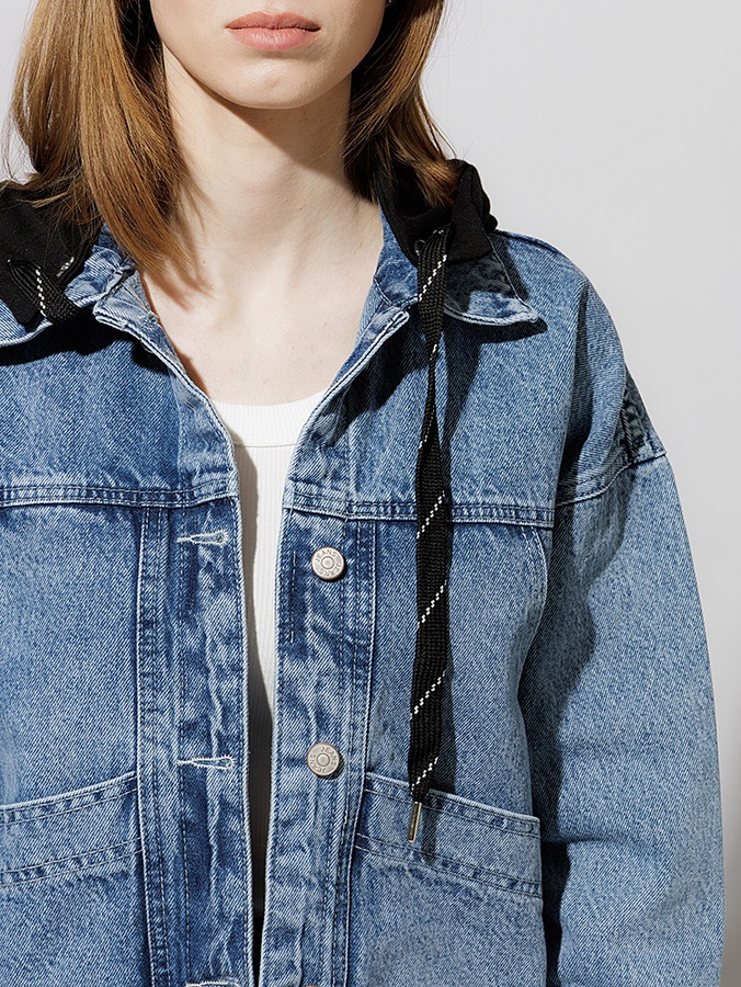 Жіноча джинсова куртка 44 колір синій ЦБ-00218994 SKT000905963 фото