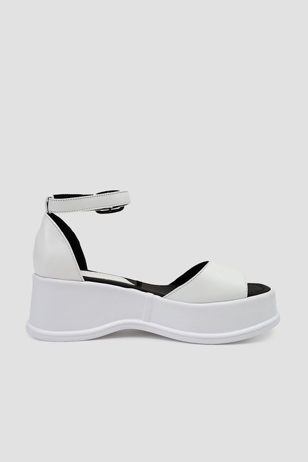 Босоніжки жіночі колір білий 39.5 ЦБ-00271705 фото