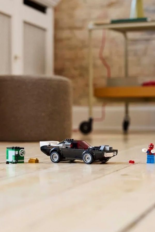 Конструктор LEGO Super Heroes - Человек-паук против Мышечного автомобиля Венома (76309) 76309 ЦБ-00269238 фото