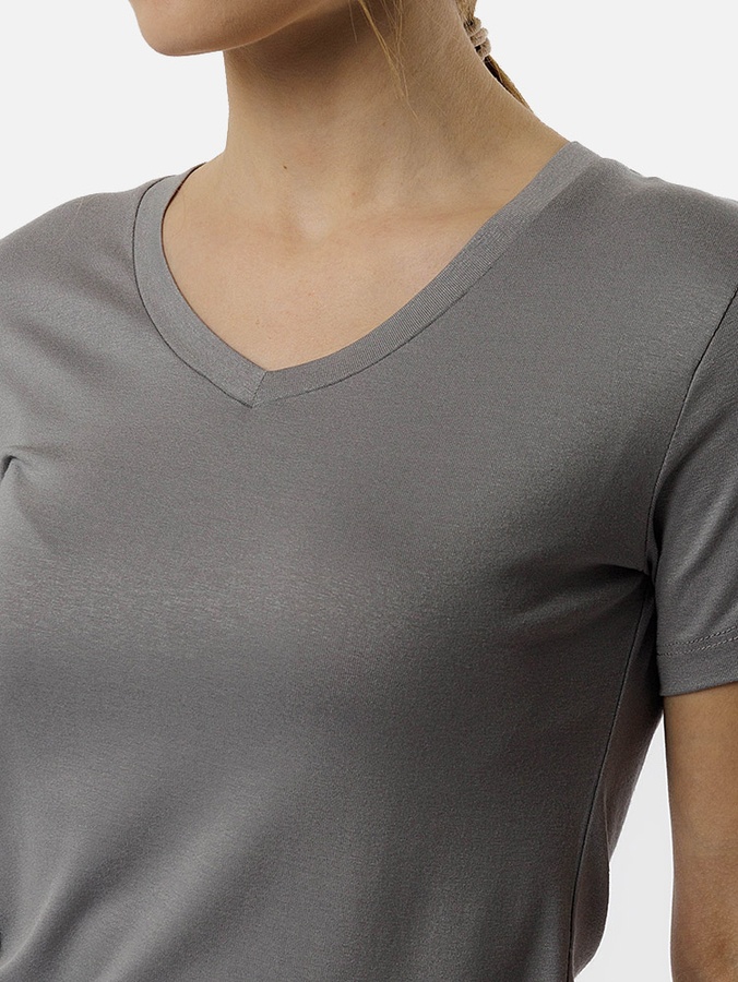 Жіноча футболка регуляр 52 колір сірий ЦБ-00210730 SKT000890473 фото