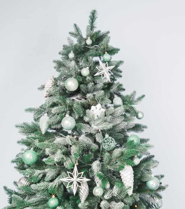 christmas-tree-yuki-2